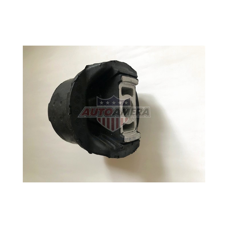 AXLE ISOLATOR (AXLE BUSH)
